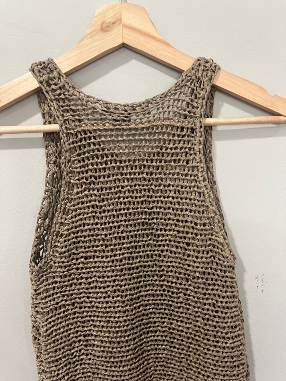 Vince Open-Weave Sleeveless Top in Taupe - Picture 6 of 8